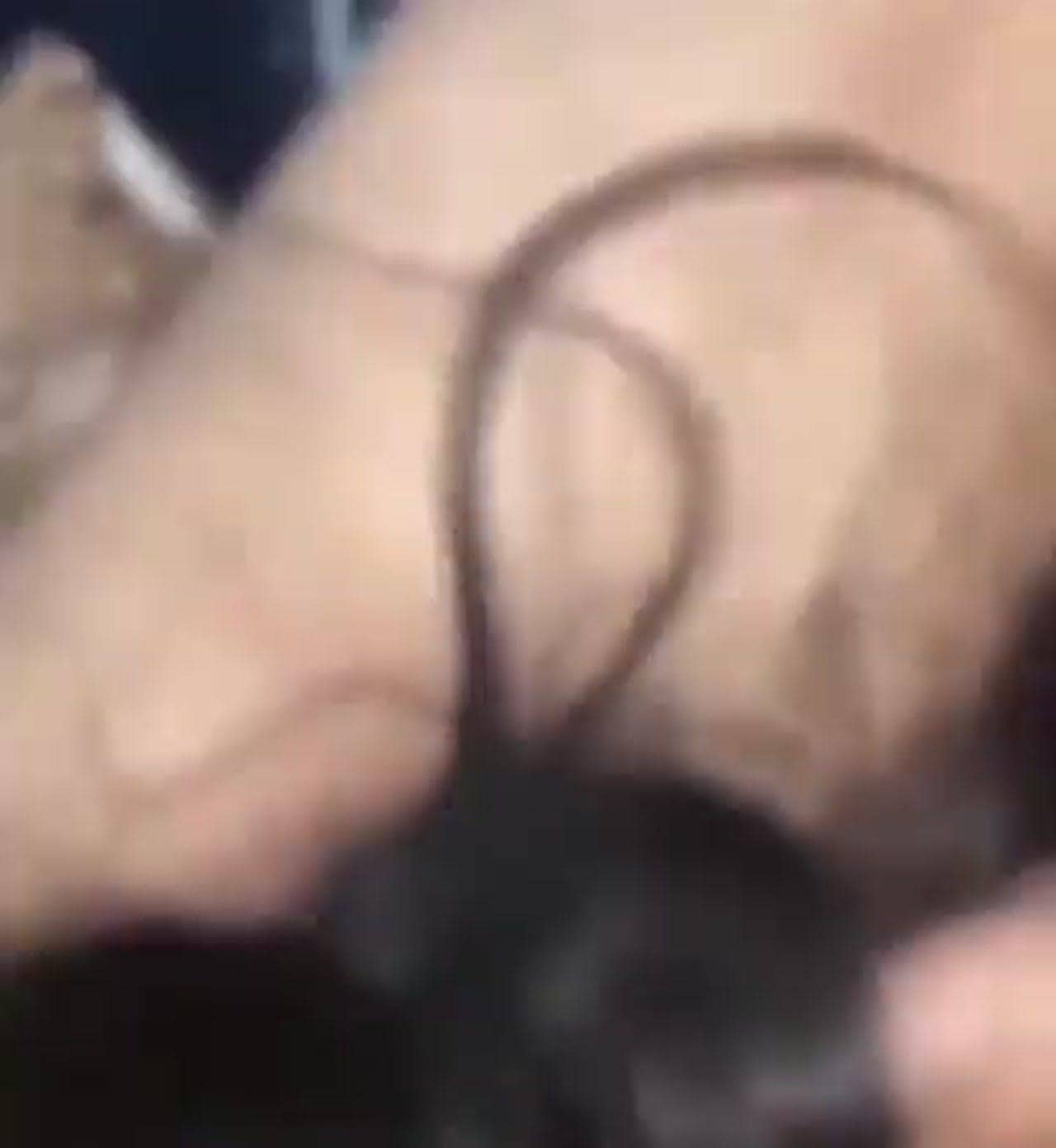 سكس عربي تترجاه ما يدخل اكثر ولكن ما يرحمها طيز ملبنة خلفي لايف